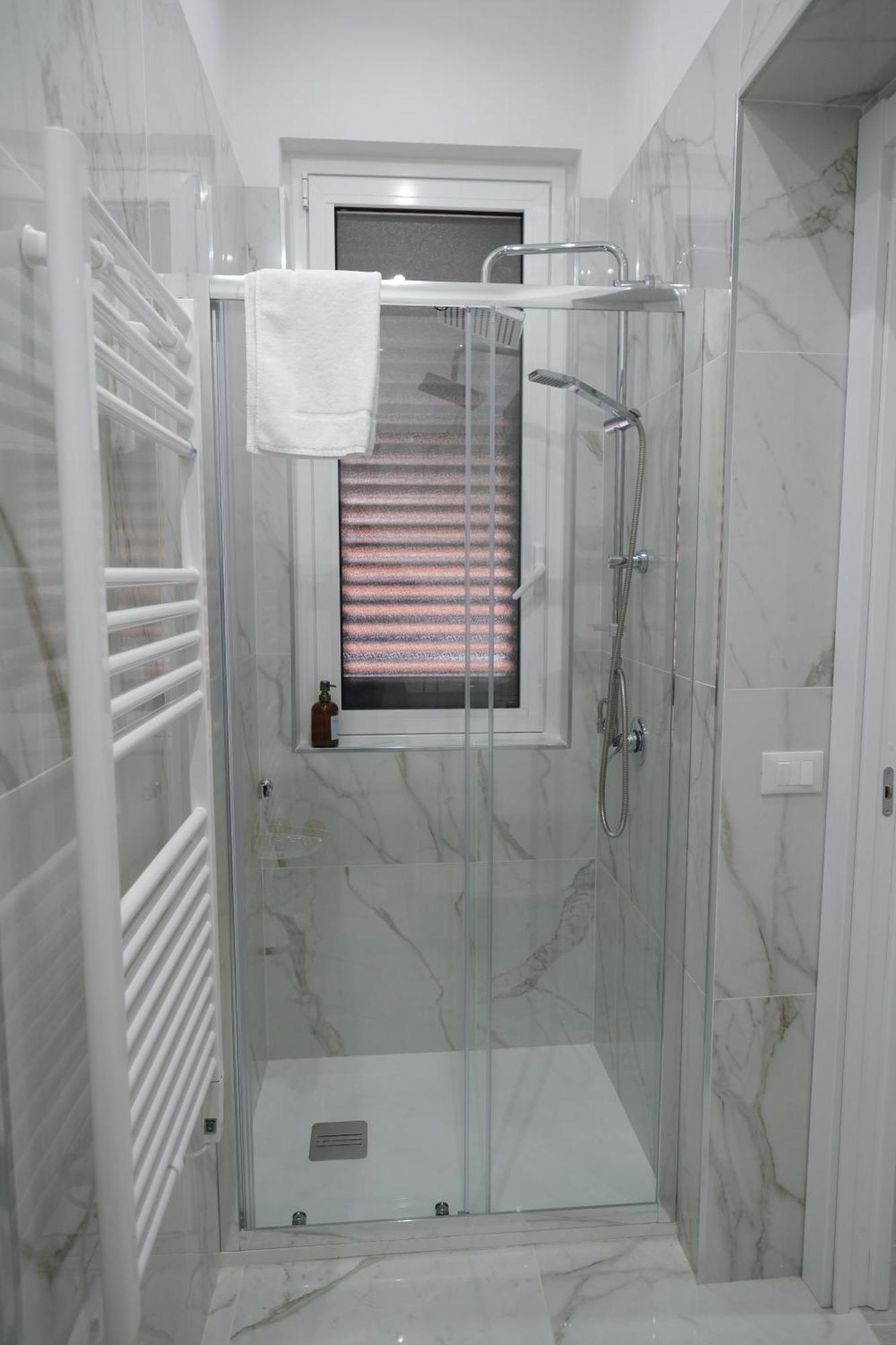 Siciliansun Hotel Palermo Bagian luar foto